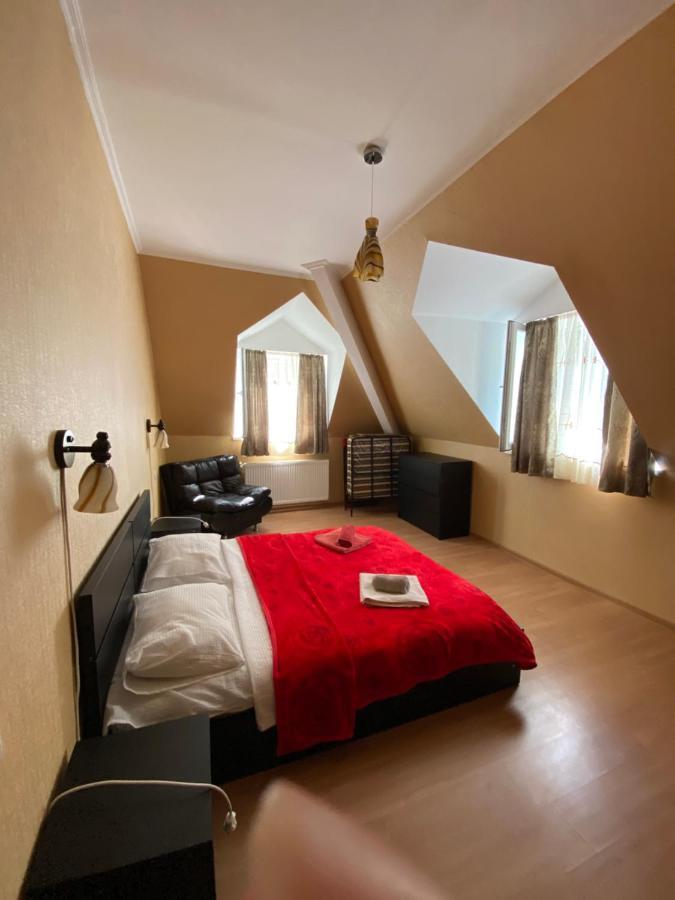 Lizielene Apartment Borjomi ภายนอก รูปภาพ
